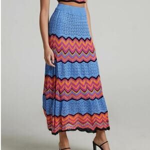 Pink Diamond Thommy Color Block Crochet Maxi Skirt Size Medium‎ Royal Blue